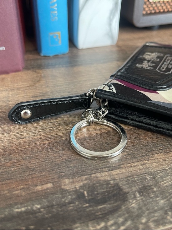 Coach Opt Art Zip Card Holder / Wallet - GREAT CONDITION - Picture 6 of 10